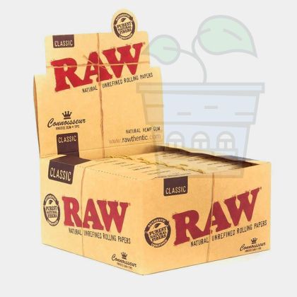 RAW Connoisseur kingsize slim rolling papers + tips